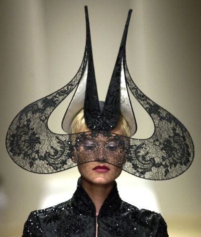 Image detail for -Couture Hats, Hats, Phillip Treacy, Phillip Treacy Hats