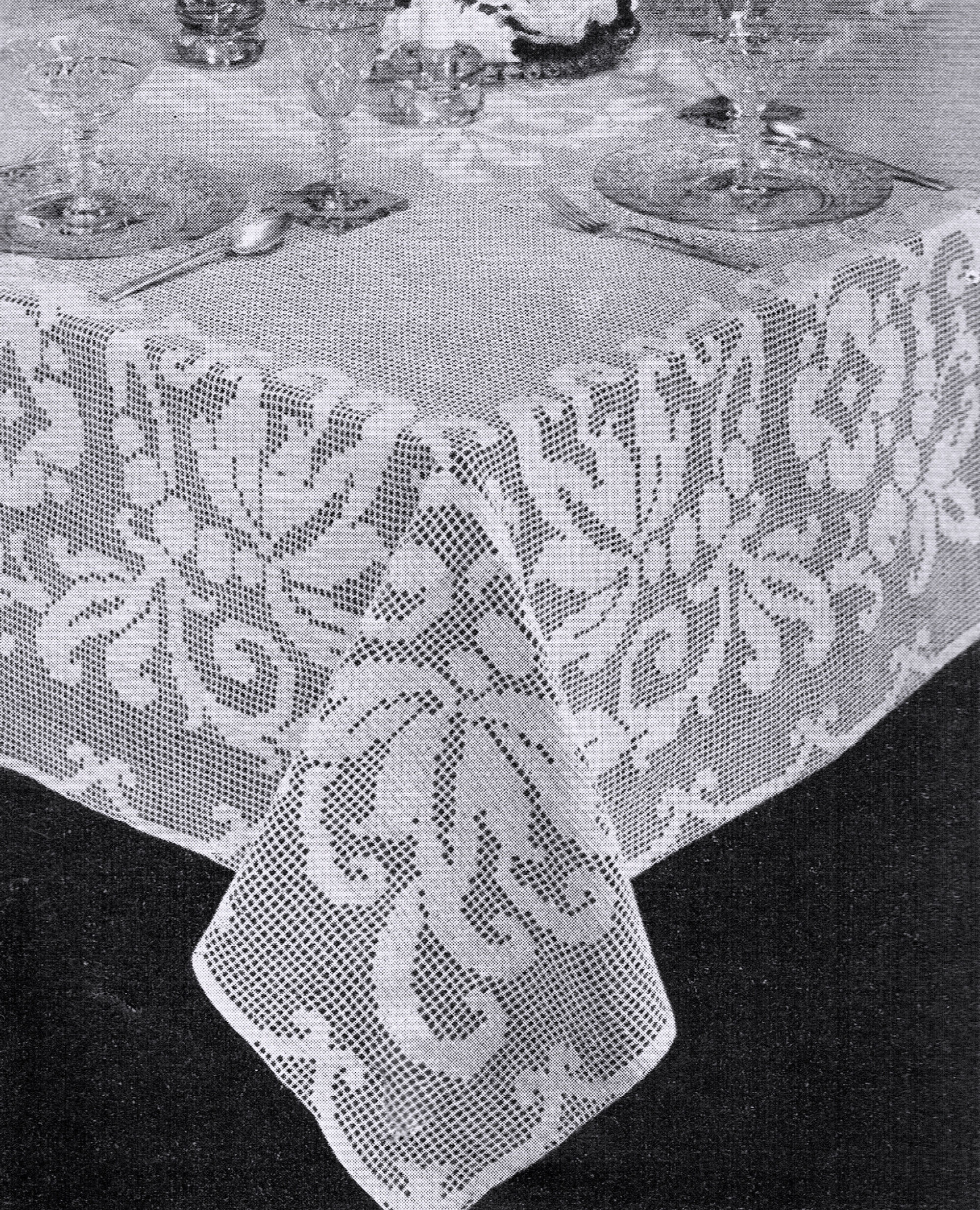 1175 Antique Vintage TABLECLOTH Pattern to Crochet Reproduction 52" 