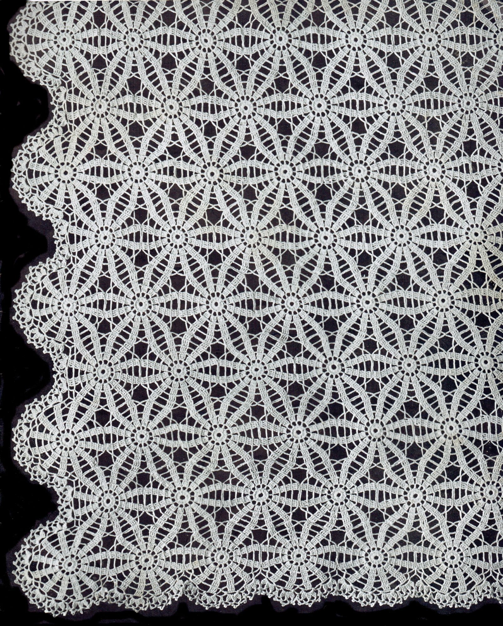 Poinsettia Lace Crochet Motif