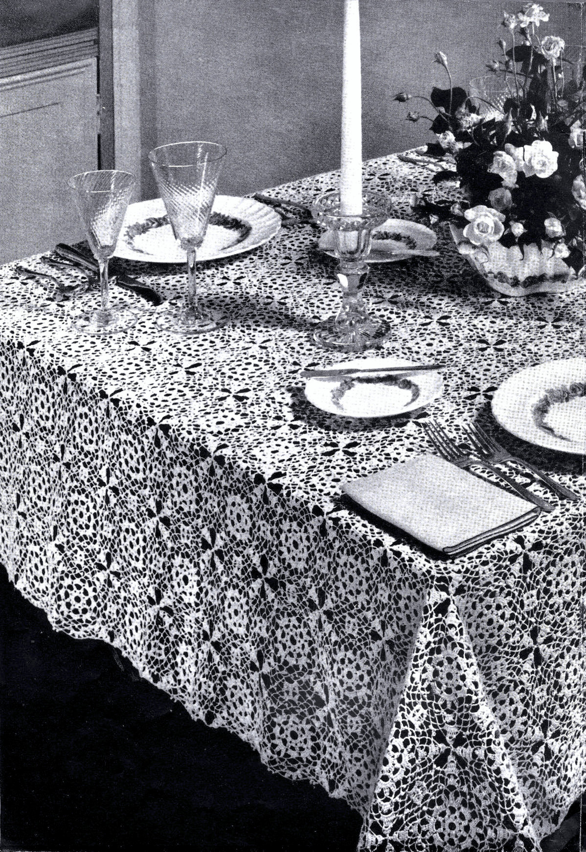 Aristocrat Tablecloth Pattern